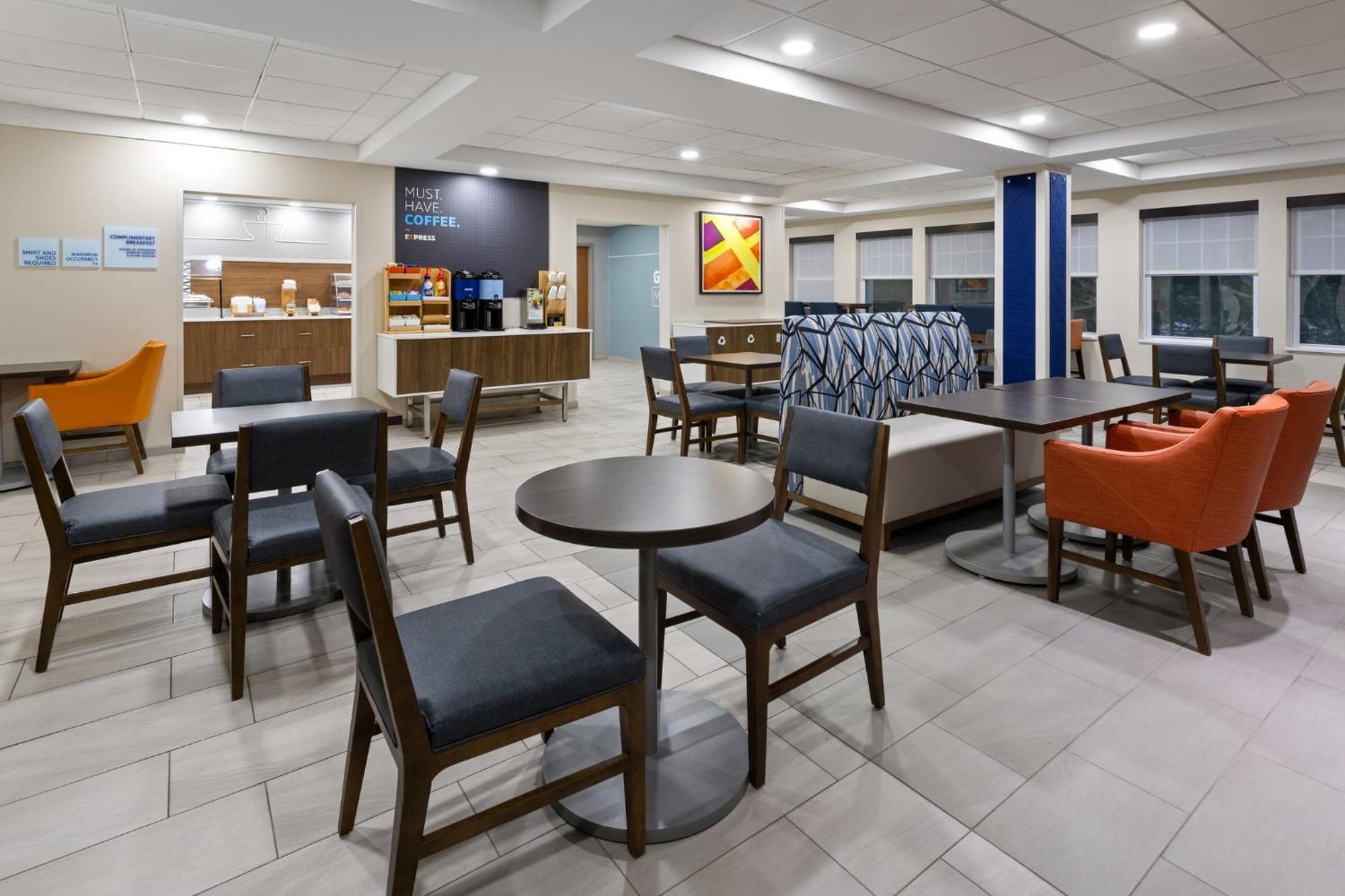 Holiday Inn Express Hotel & Suites Freeport By Ihg Exterior foto